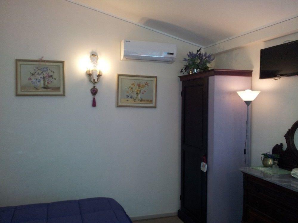 Bed And Breakfast A Casa Delle Fate Assisi Dış mekan fotoğraf
