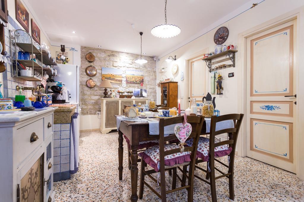 Bed And Breakfast A Casa Delle Fate Assisi Dış mekan fotoğraf