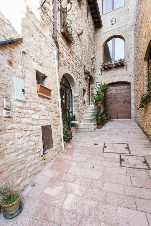 Bed And Breakfast A Casa Delle Fate Assisi Dış mekan fotoğraf
