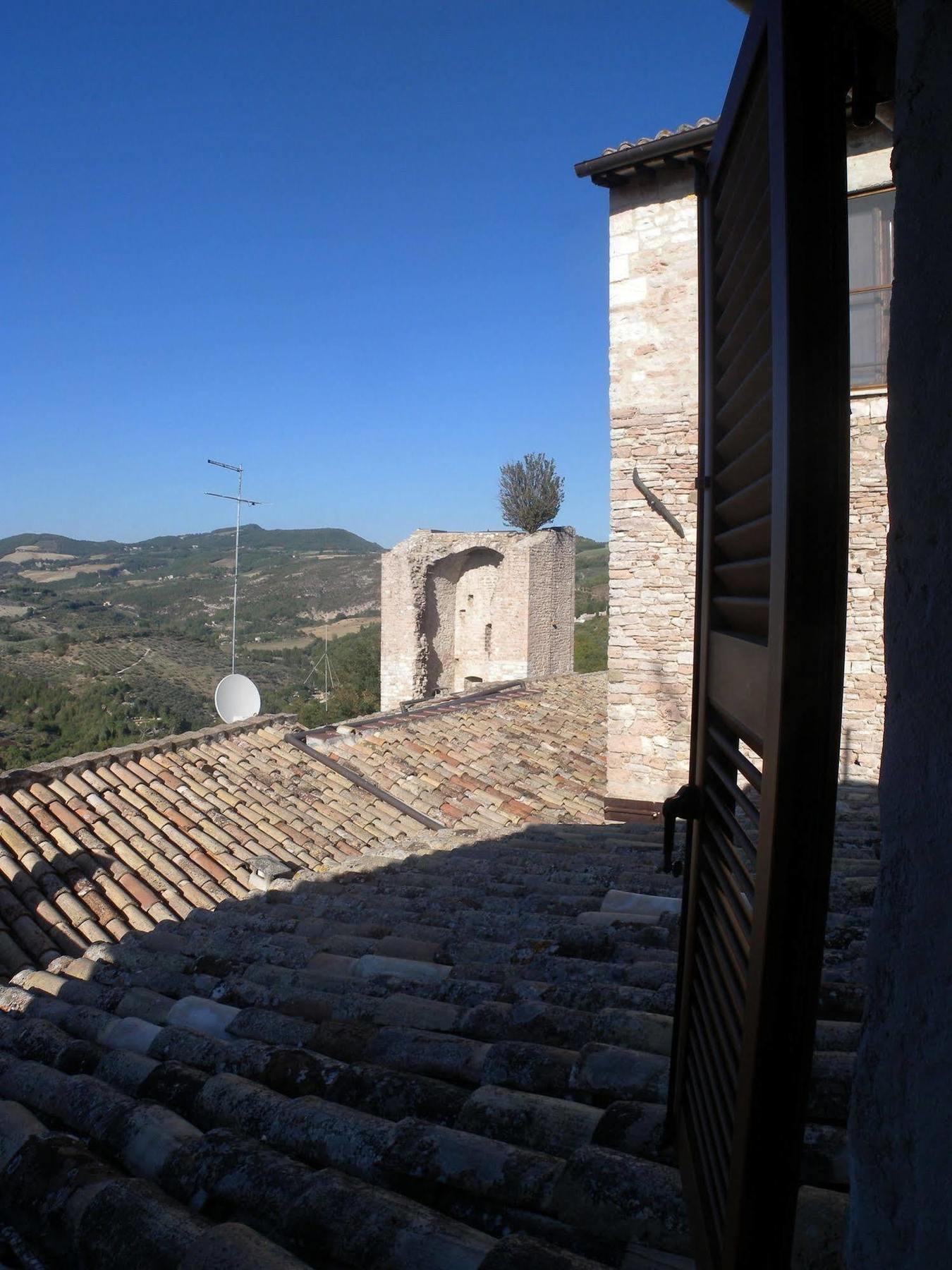 Bed And Breakfast A Casa Delle Fate Assisi Dış mekan fotoğraf